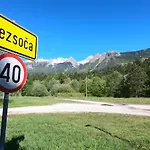 Ferienhaus Over The River Bovec