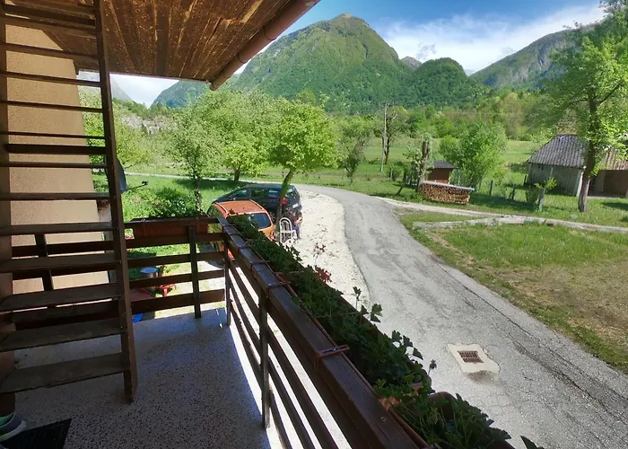 Over The River Semesterbostad Bovec