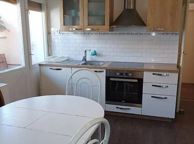 Over The River Semesterbostad