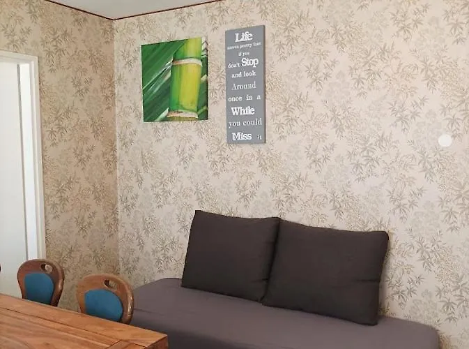 Over The River 別荘 *