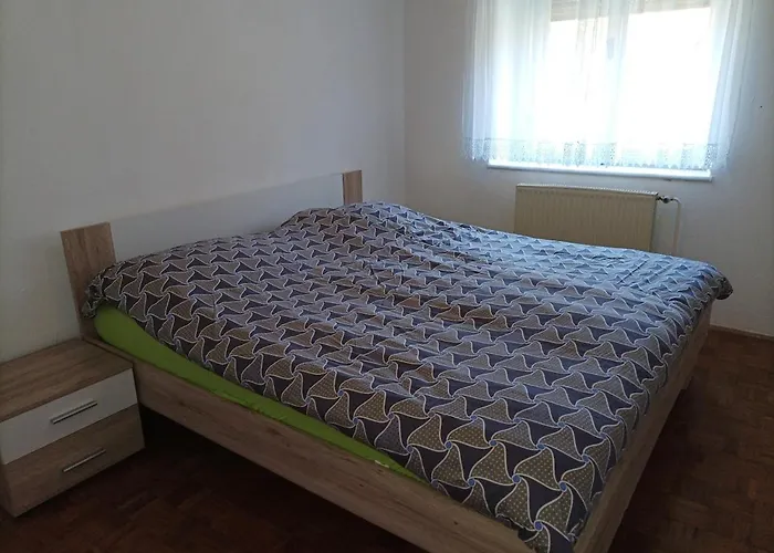 Holiday Over The River * بوويتش