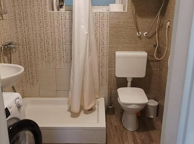 Semesterbostad Over The River